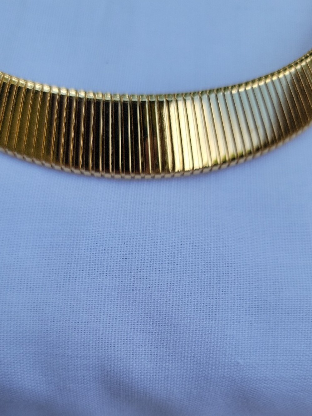 Vintage Monet - Gold-Tone Women's Herringbone Collar Necklace - Picture 5 of 5